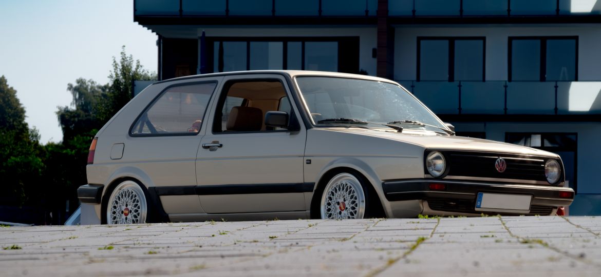 Busted_VW_Golf_2_1_2019_12