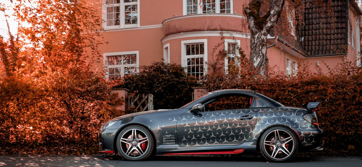 Busted_Mercedes_SLK_2021_6